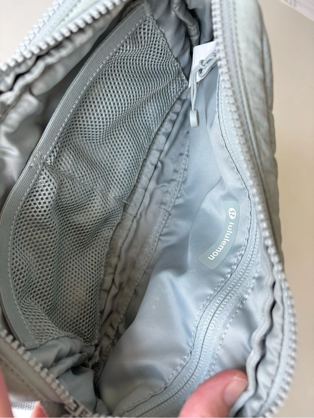 Lululemon Multi pocket crossbody bag